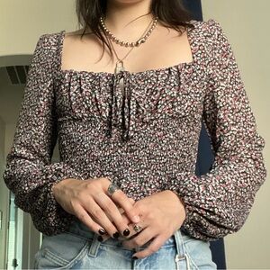 PacSun Floral Cropped Long Sleeve